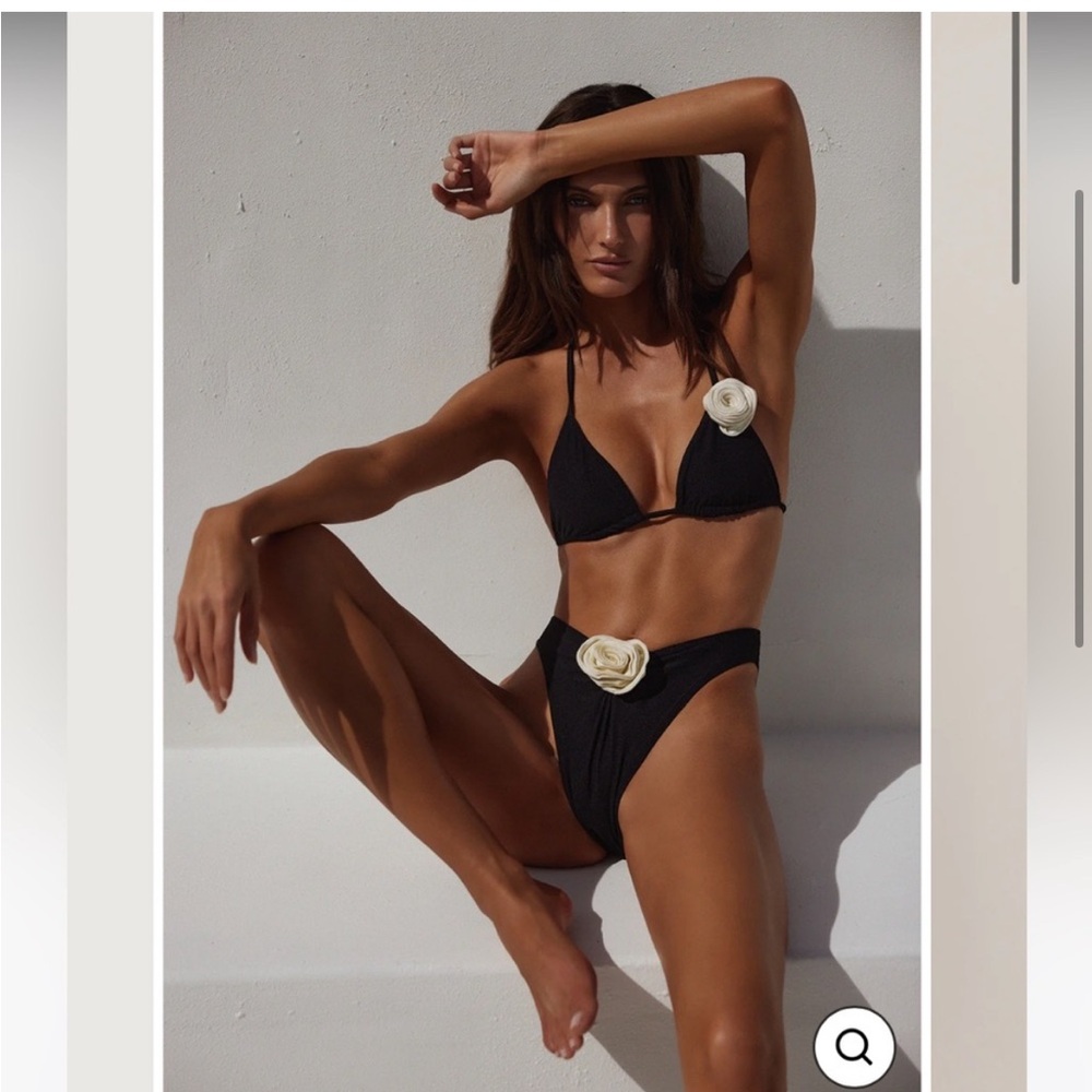 Same Los Angeles Swim rosette bikini set size small in black and cream 2 PIECES